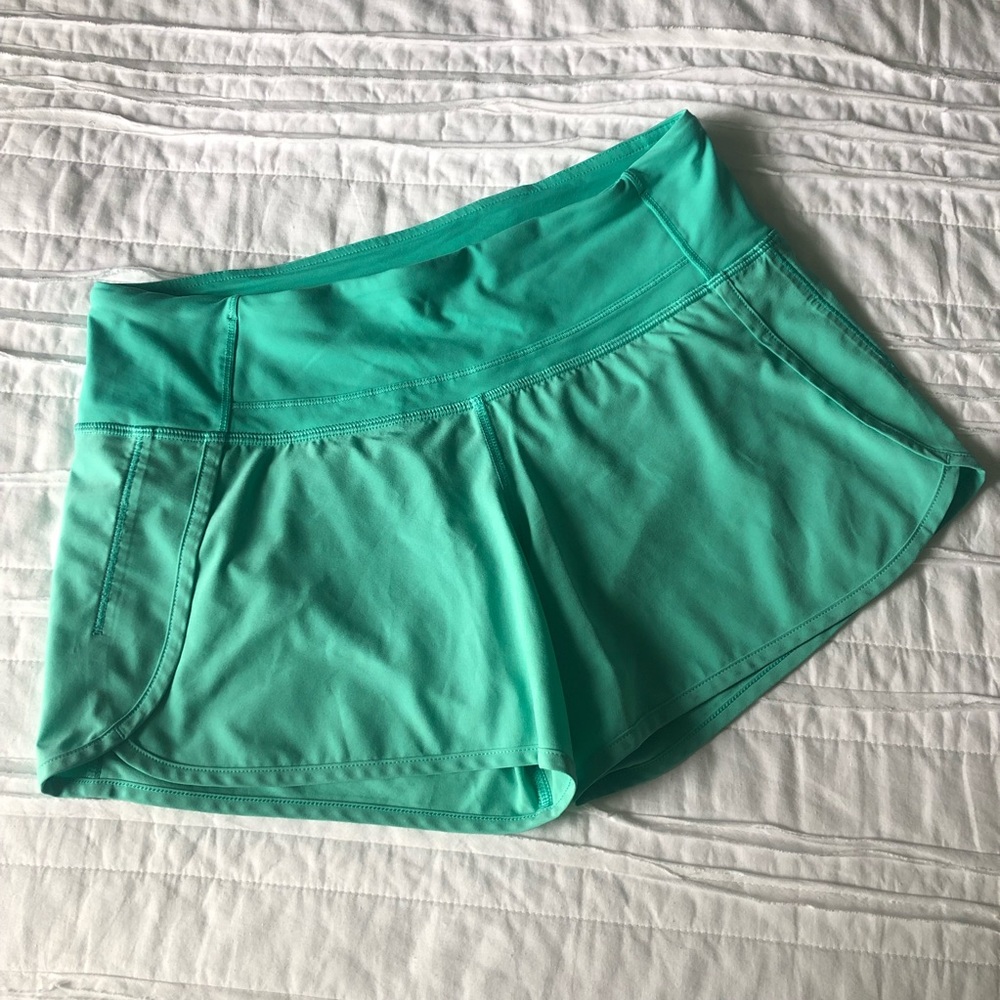 Lululemon Speed Up Shorts Size 4 (4” inseam)